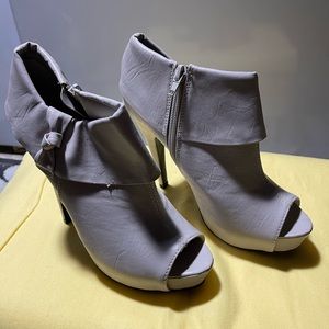 light grey boots never worn